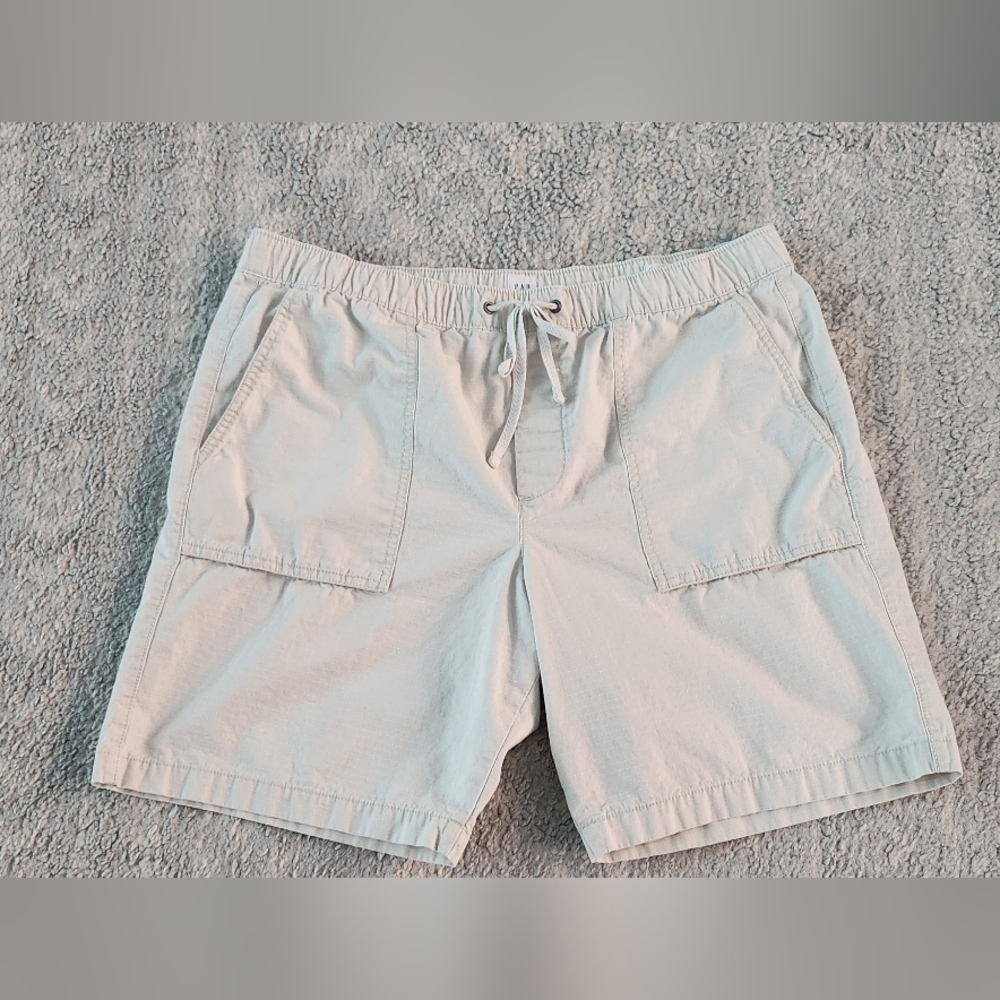 GAP Men's Tan 9in Shorts Sz Large